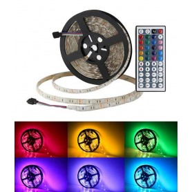 STRISCIA LED RGB 5050 SMD 300 BOBINA 5MT MULTICOLORI ILLUMINAZIONI NEGOZIO